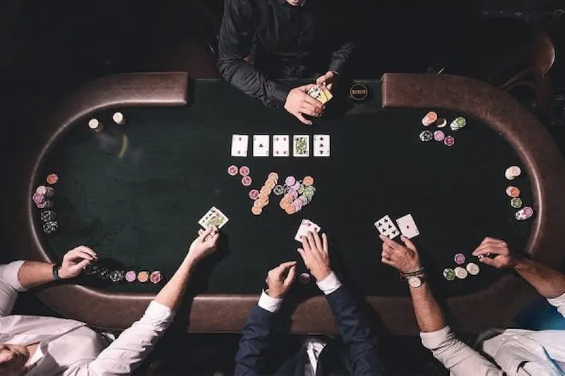 Sự hấp dẫn đến từ các thuật ngữ trong Poker